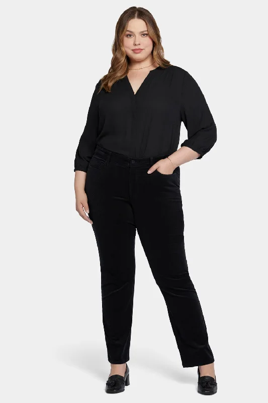 Marilyn Straight Pants In Plus Size - Black